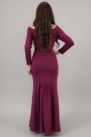 فستان سهره ناعم مزين بفصوص لامعه لون موف