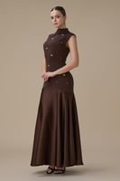 فستان بني طويل ساتان بكريستالات