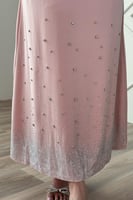 فستان درابيه مزين ببرروش ورد لون وردي