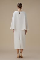 طقم تنورة سكري بتصميم كاب وتطريز كريستالي