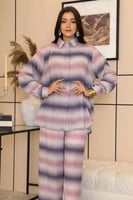 طقم بنطلون وبلوزة واسعة بليسيه لون وردي