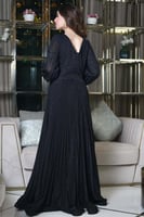 فستان سهره طويل بليسيه مزين بالفصوص لون اسود