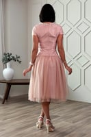 فستان ميدي بياقة مزينة بلؤلؤ لون وردي