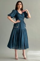 فستان ميدي ساتان لامع مطرز لون تركواز