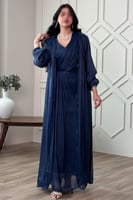 فستان قطعتين بثنيات ورداء لون كحلي