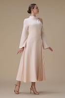 فستان ماكسي وردي بكتف واحد