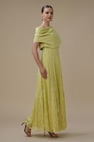 فستان طويل بلون اخضر ليموني دانتيل