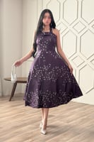 فستان سهره مطرز بخيوط ذهبيه لون بنفسجي