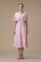 فستان ميدي وردي بتطريز زهور