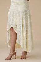 فستان سكري دانتيل بكتف واحد