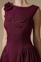 فستان برغندي ميدي بدون اكمام