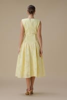 فستان اصفر ميدي بدانتيل مورد