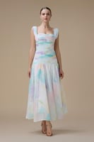 فستان طويل باستيل ناعم