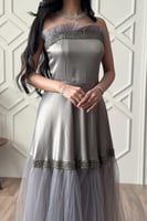 فستان سهره توب مزين يشريط كريستال لون رمادي