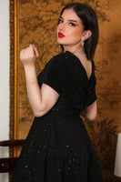 فستان سهره كلوش بتصميم اوف شولدر لون اسود