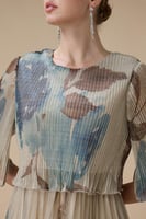 فستان ماكسي بليسيه واسع بطبعة زهرية