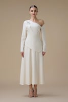 فستان ماكسي اوف وايت مع كتف واحد