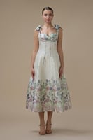 فستان ميدي مورد بقصة كورسيه