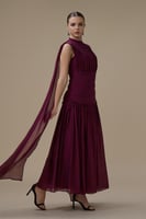 فستان طويل برغندي بكاب ناعم