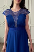 فستان سهره مطرز الاكتاف لون ازرق