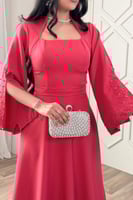 فستان ميدي أنيق بأكمام طويلة مزينة بالؤلؤ لون فوشي