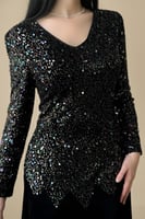 فستان اسود سهرة ماكسي مخملي مزين بالترتر