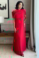 فستان ماكسي بكسرات جانبية لون احمر