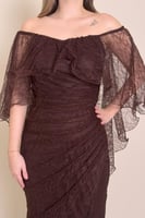 فستان طويل لون بني اوف شولدر