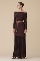 فستان بني طويل أوف شولدر بحزام