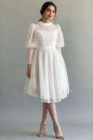 فستان قصير من التول الشبكي مزين بكريستالات لون ابي...