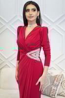 فستان ماكسي بفصوص من الجنب لون احمر