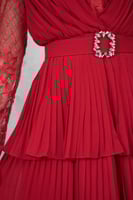 فستان ميدي بليسيه بطبقات لون احمر