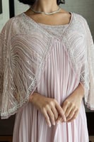 فستان شيفون طويل بليسيه لون وردي