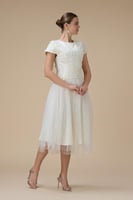 فستان سكري قصير دانتيل بتنورة تول