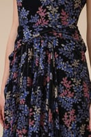 فستان ازرق ماكسي بنقشة زهرية