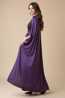 فستان موف سهرة مخملي بأكمام كيب