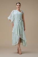 فستان ميدي أخضر فاتح بنقشة ناعمة