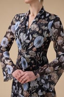 فستان طويل بطبعة زهور