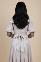 فستان بيج بأكمام طويلة