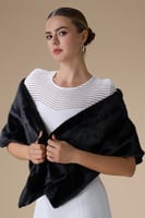 شال فرو قصير اسود