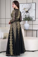 فستان سهرة طويل بكلفة ذهبي