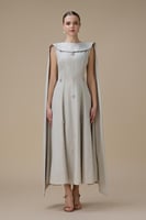 فستان ماكسي أنيق بيج مع وشاح جانبي