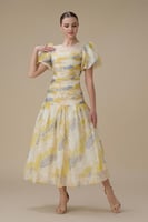 فستان ميدي أصفر أورجانزا بأكمام منفوخة