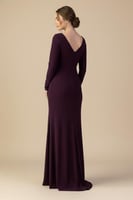 فستان طويل بنفسجي بدرابيه أنيق