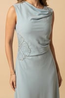 فستان ماكسي درابيه مزيت بالفصوص لون أزرق