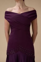 فستان برغندي طويل أوف شولدر