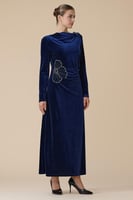 فستان كحلي طويل مخمل بتطريز