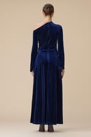 فستان سهرة كحلي طويل أوف شولدر