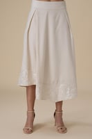 طقم ميدي بتصميم كتف واحد وتفاصيل ترتر أنيقة