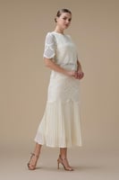 طقم سكري دانتيل مع تنورة بليسيه أنيقة